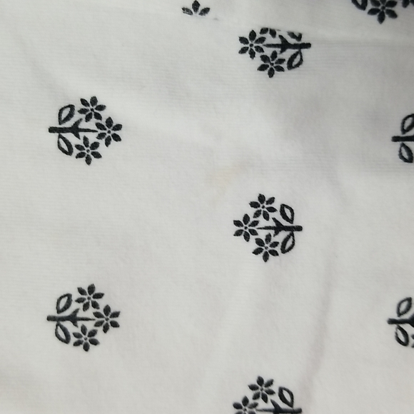 Like new 2 pc stylish set size 24 m - Picture 9 of 9